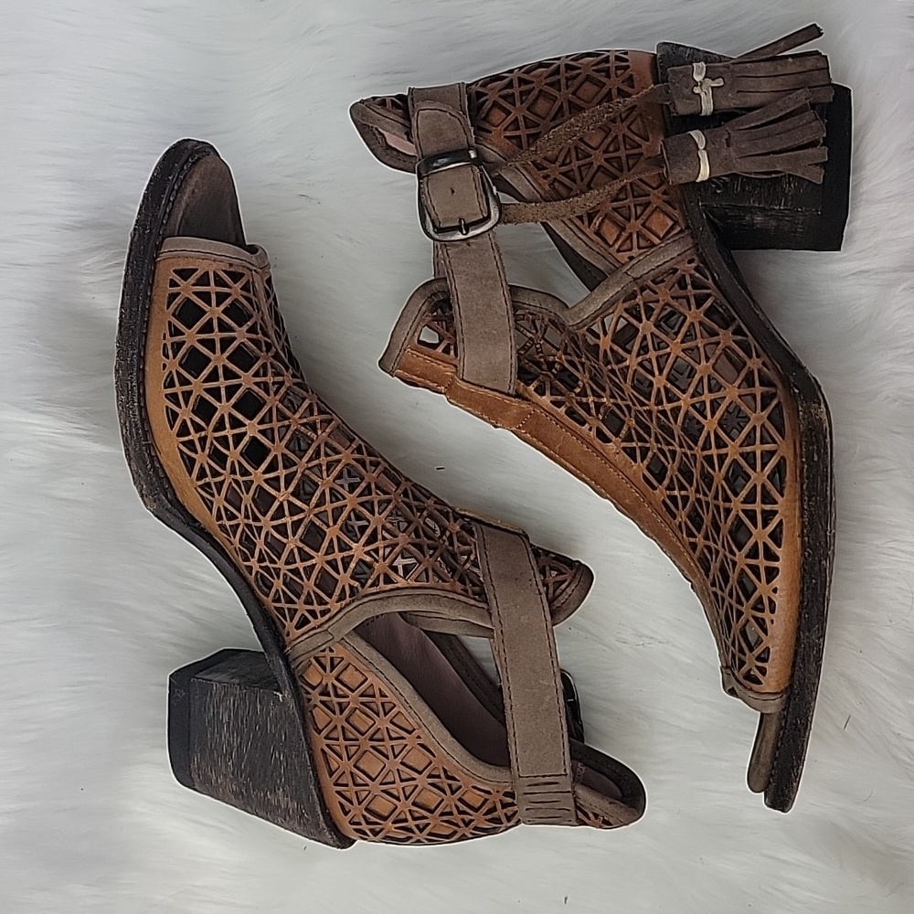 MISS MACIE Heavens to Betsy Brown Leather Peep‎ Toe Cut Out Boho Ankle Bootie 9